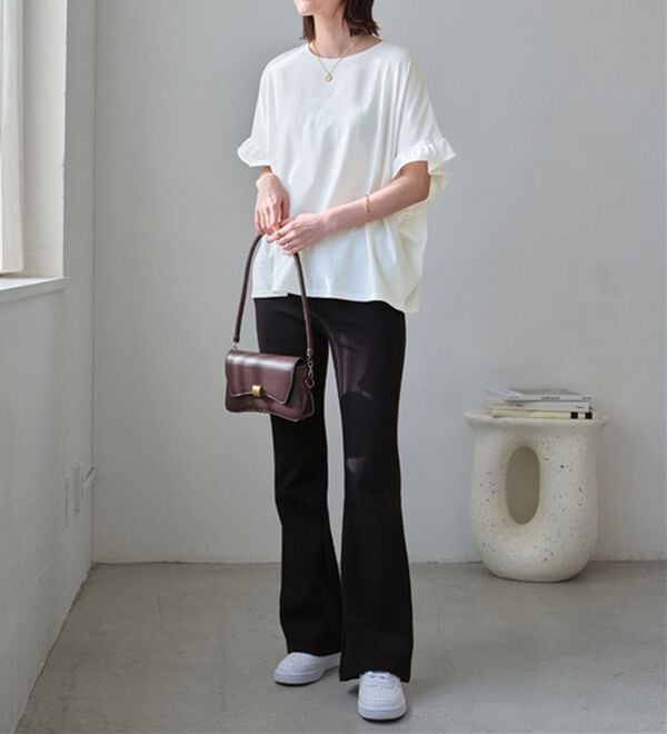 Viola e Viola（ヴィオラ エ ヴィオラ）の「サラリ綿混フリル袖Tシャツ（カットソー）」｜詳細画像