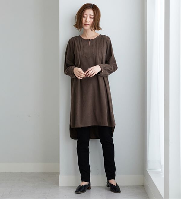 BELLUNA（ベルーナ）の「コーデュロイ素材ピンタック使いワンピース（その他ワンピース）」｜詳細画像