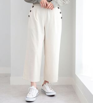 BELLUNA（ベルーナ）の「【吸水速乾・ＵＶ対策・接触冷感】ビンテージ調ボタン使いワイドパンツ（ワイドパンツ・ガウチョ）」｜アイボリー