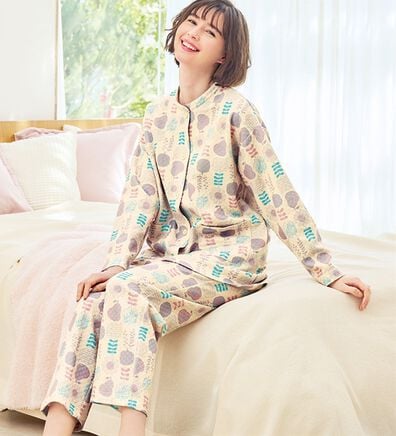 LAVIENNE（ラヴィエンヌ）の「綿入りキルトパジャマ（パジャマ・ルームウェア）」