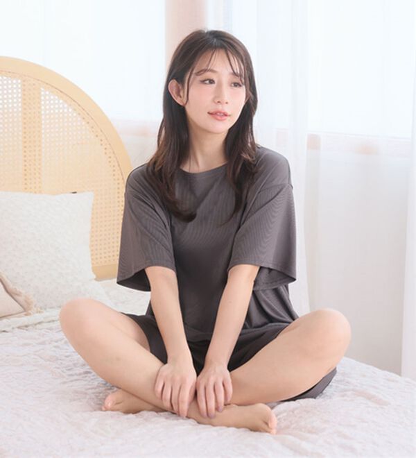 A HAPPY MARILYN（アハッピーマリリン）の「【Ｌ～８Ｌ】タイプが選べる！さらっとろルームウェアセット（パジャマ・ルームウェア）」｜詳細画像