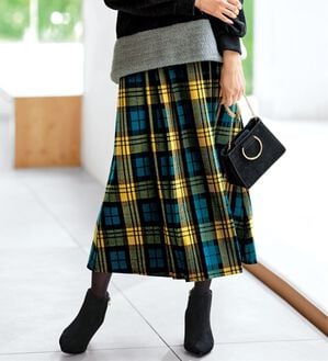 BELLUNA（ベルーナ）の「ウール調チェック柄タックデザインスカート（ロングスカート）」｜ブルー系チェック