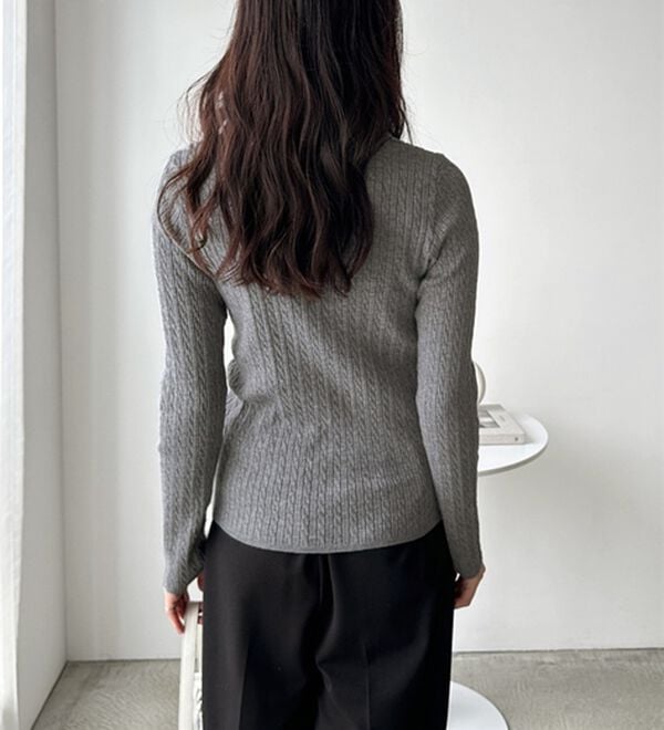 GeeRA（ジーラ）の「ミニケーブルヘンリーネックリブニット（ニット・セーター）」｜詳細画像