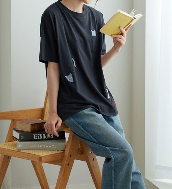 BELLUNA（ベルーナ）の「ネコ刺しゅうビッグプルオーバー（カットソー）」｜詳細画像