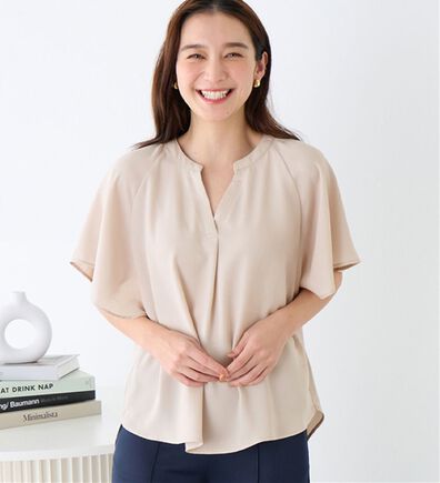 Viola e Viola（ヴィオラ エ ヴィオラ）の「【接触冷感】さらっと涼感フレアスリーブブラウス（ブラウス）」