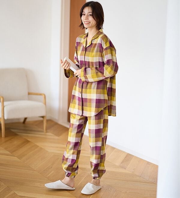 LAVIENNE（ラヴィエンヌ）の「綿１００％ふんわり柔か微起毛パジャマ（パジャマ・ルームウェア）」｜詳細画像