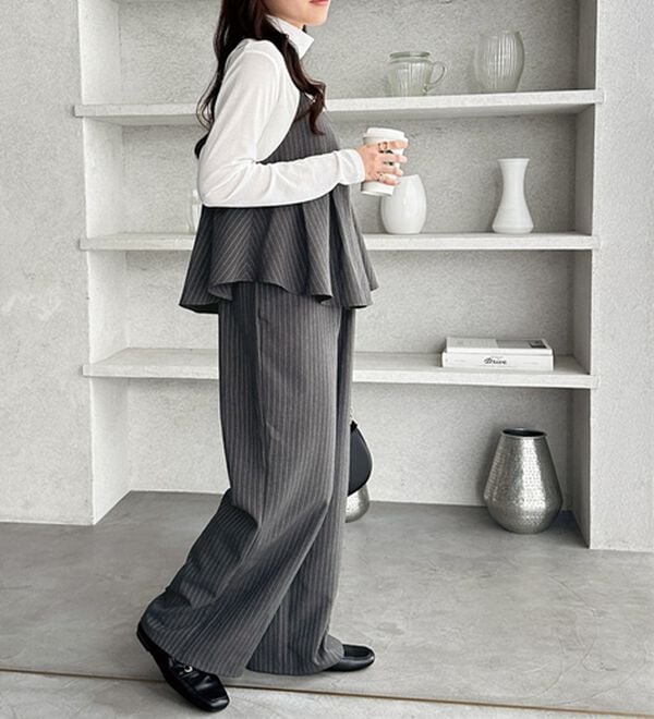 GeeRA（ジーラ）の「セットアップ風プリーツビスチェキャミサロペ（オールインワン）」｜詳細画像