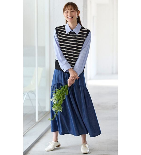 BELLUNA（ベルーナ）の「ぽわんと可愛いタック使いシャツブラウス（シャツ）」｜詳細画像