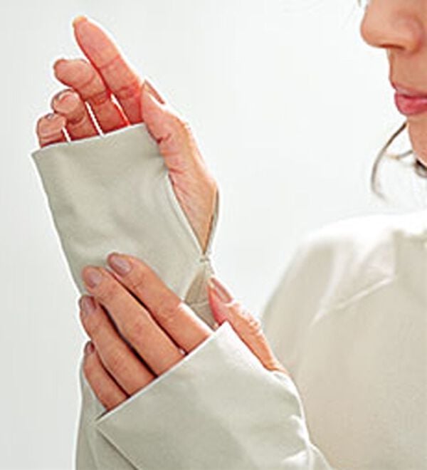 BELLUNA（ベルーナ）の「ティアードデザインラッシュガードＵＶ対策ジャケット（パーカー）」｜詳細画像