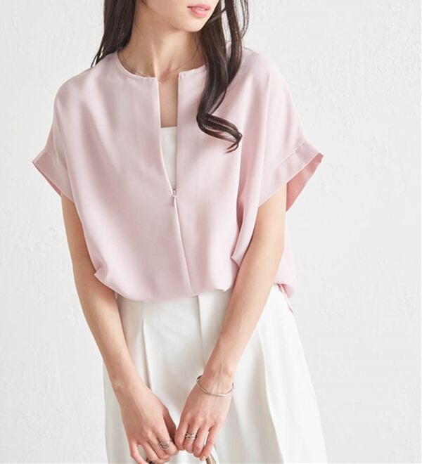 RANAN（ラナン）の「【汗シミ防止】ひんやり&防シワ前後2WAYハーフジップブラウス（ブラウス）」｜詳細画像