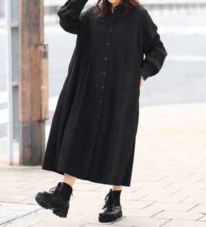 A HAPPY MARILYN（アハッピーマリリン）の「【大きいサイズ】【ＬＬ～８Ｌ】フランネル細魅せチェックシャツワンピース（シャツワンピース）」｜ブラック無地