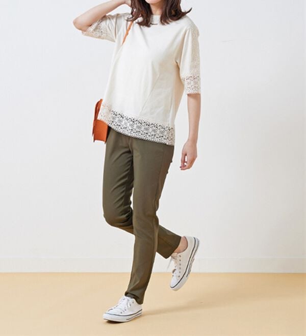 BELLUNA（ベルーナ）の「リーフ柄レース使いプルオーバー（カットソー）」｜詳細画像