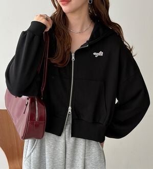 GeeRA（ジーラ）の「【ＰＥＮＮＥＹＳ】裏毛ダブルジップショートパーカー（パーカー）」｜ブラック