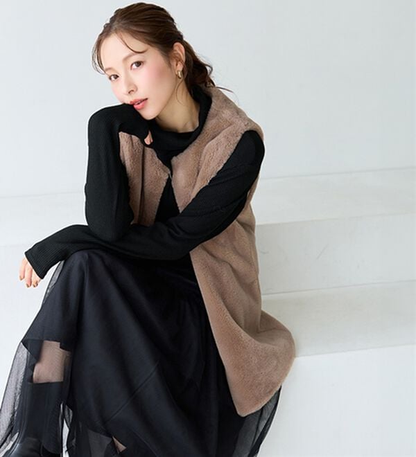 BELLUNA（ベルーナ）の「まるでニット！サラッと軽いリブハイネックプルオーバー（カットソー）」｜詳細画像