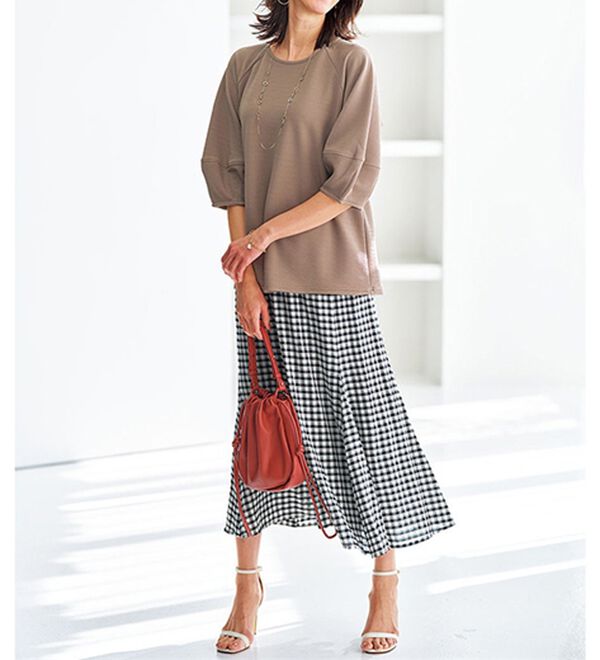 BELLUNA（ベルーナ）の「ポコポコ素材ランタンスリーブプルオーバー（カットソー）」｜詳細画像