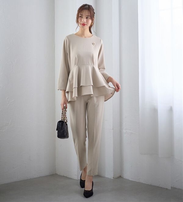 GeeRA（ジーラ）の「【2点セット】ペプラムティアードブラウスセットアップ（ブラウススーツ）」｜詳細画像