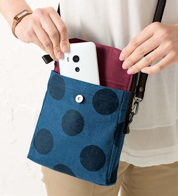 ルフラン（ルフラン）の「＜岡山デニム＞スマホポケット付ショルダー（その他バッグ）」｜詳細画像