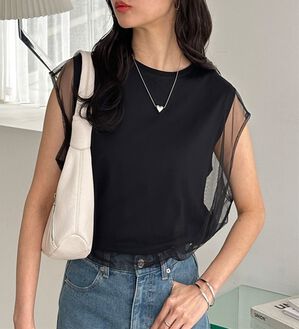 GeeRA（ジーラ）の「チュールカバーフレンチスリーブカットソー（カットソー）」｜ブラック