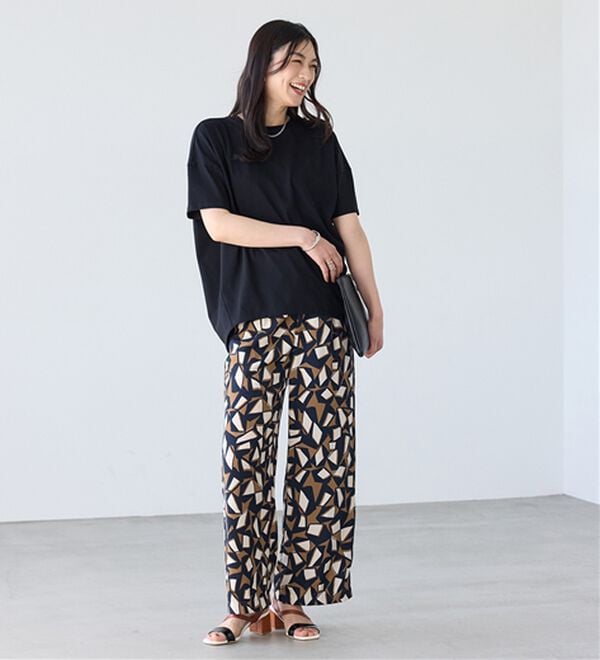 BELLUNA（ベルーナ）の「シュッと体型カバー！コクーンTシャツ（カットソー）」｜詳細画像