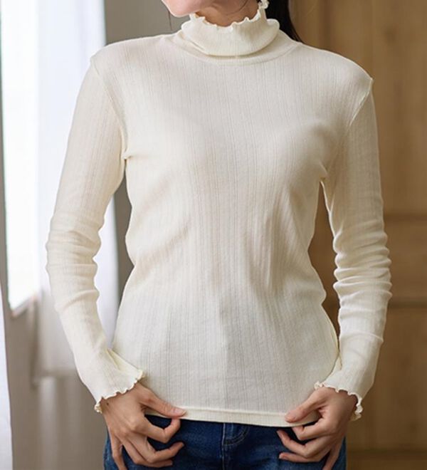 LAVIENNE（ラヴィエンヌ）の「着回し力抜群！綿１００％着映えリブインナー（肌着・インナーウェア）」｜詳細画像