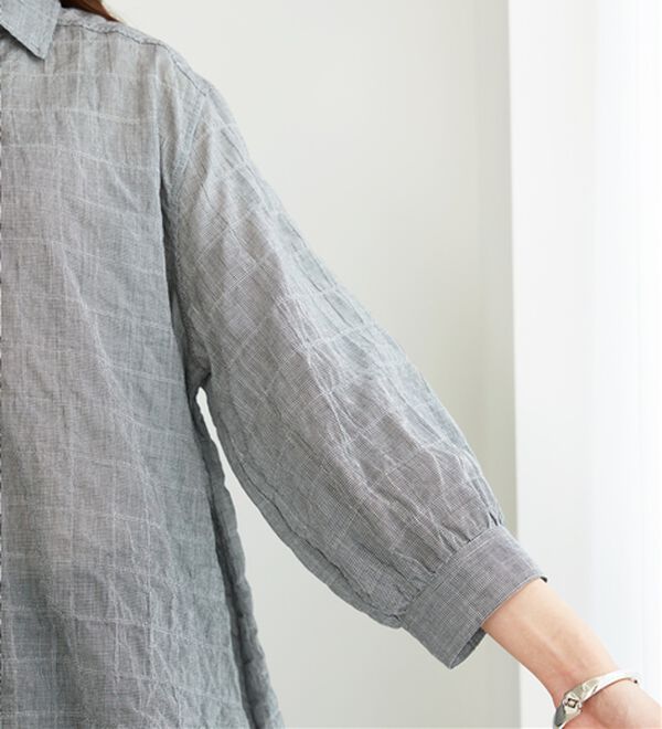 BELLUNA（ベルーナ）の「綿混テンセルぽこぽこシアーシャツチュニック（チュニック）」｜詳細画像