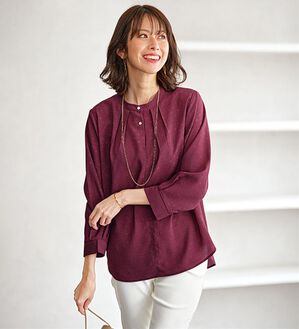 BELLUNA（ベルーナ）の「金ボタン使い華やぎ小紋ブラウス（ブラウス）」｜ボルドー系