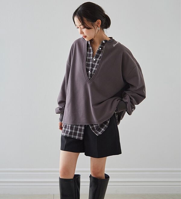 RANAN（ラナン）の「裏起毛Ｖネックロゴ刺しゅうスウェット（トレーナー・スウェット）」｜詳細画像