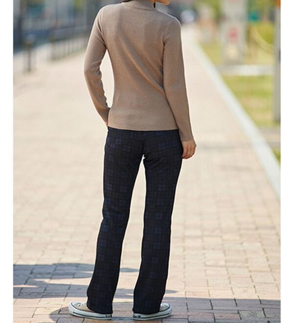 BELLUNA（ベルーナ）の「まるではく毛布！静電防止付裏ファーイージーパンツ（フルレングスパンツ）」｜詳細画像