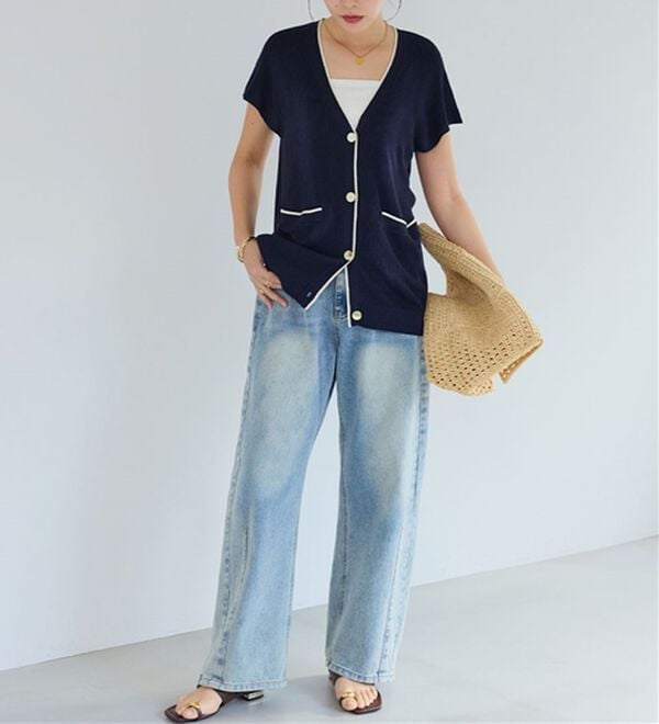 alotta（アロッタ）の「ライン使いゴールドボタン半袖カーデ（その他カーディガン）」｜詳細画像