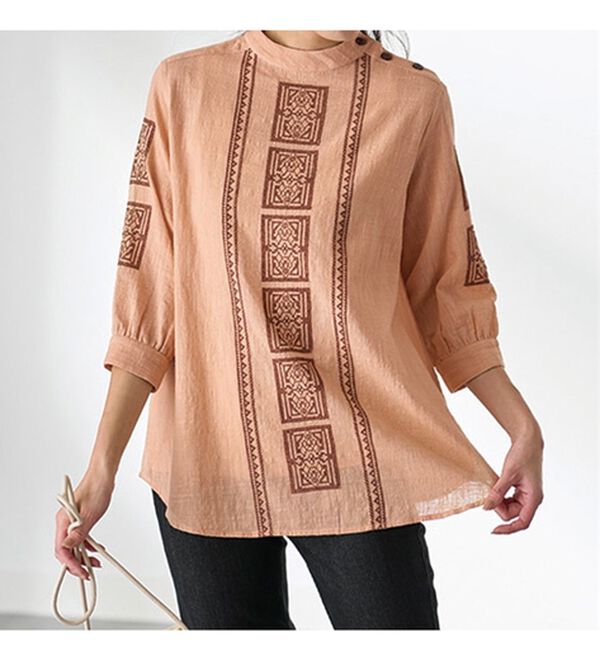 BELLUNA（ベルーナ）の「インド綿スラブ調素材幾何柄刺しゅうブラウス（ブラウス）」｜詳細画像