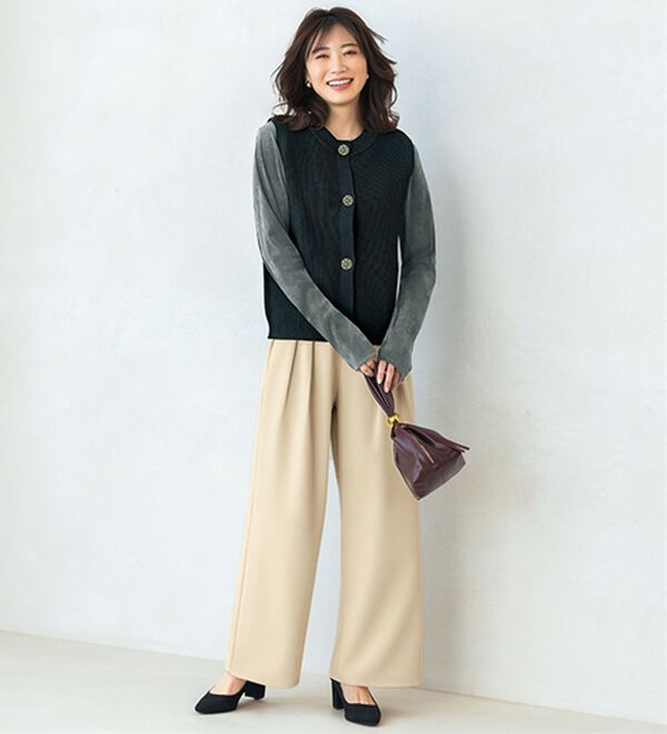 BELLUNA（ベルーナ）の「金ボタン使いニットベスト（ベスト）」｜詳細画像