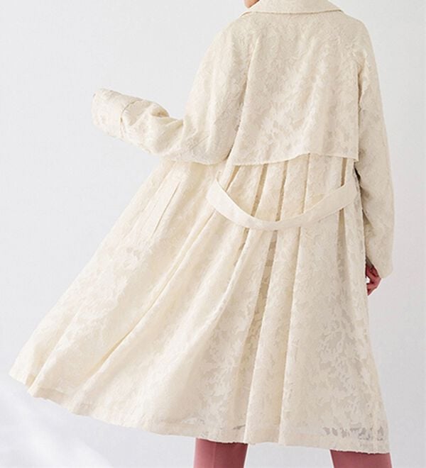 BELLUNA（ベルーナ）の「花柄カットジャカードトレンチコート（ロングコート）」｜詳細画像