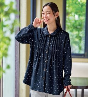 BELLUNA（ベルーナ）の「まるで着る毛布！静電防止付裏ファーブラウス（チュニック）」｜小花柄