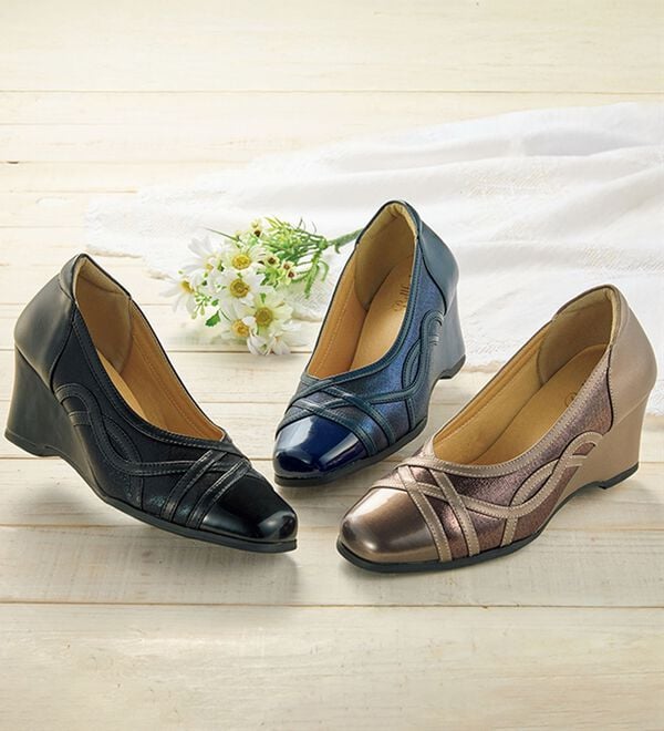 BELLUNA（ベルーナ）の「４Ｅエレガンス切替パンプス（パンプス）」｜詳細画像