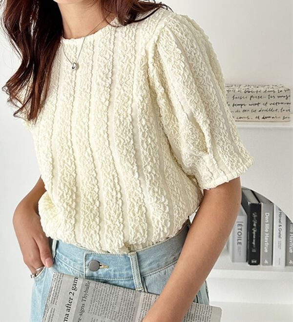 GeeRA（ジーラ）の「ボリュームジャカードカットソー（カットソー）」｜詳細画像