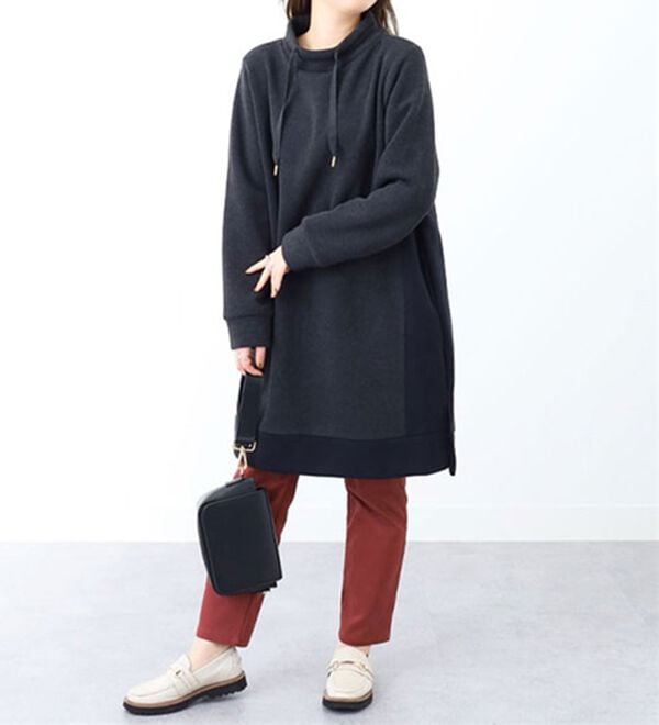 BELLUNA（ベルーナ）の「配色デザインワイドネックワンピース（ドッキングワンピース）」｜詳細画像