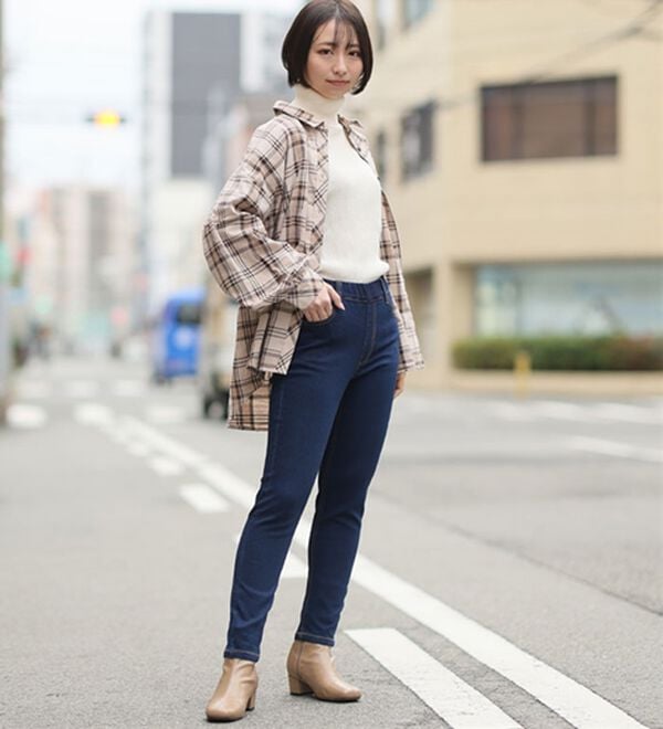A HAPPY MARILYN（アハッピーマリリン）の「【Ｍ～８Ｌ／選べる丈】魔法の美ラインストレッチスキニーデニムパンツ（スリム・スキニーパンツ）」｜詳細画像