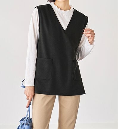 BELLUNA（ベルーナ）の「シャーリング衿ベストアンサンブル（アンサンブル）」