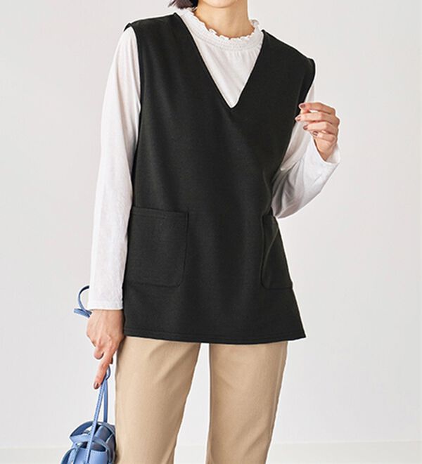 BELLUNA（ベルーナ）の「シャーリング衿ベストアンサンブル（アンサンブル）」｜黒&times;オフ白
