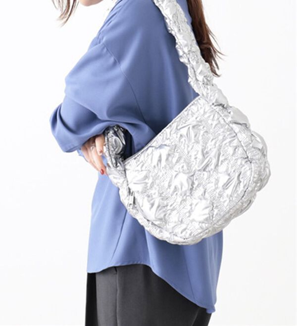 BELLUNA（ベルーナ）の「ぽこぽこ素材ショルダーバッグ（その他バッグ）」｜詳細画像