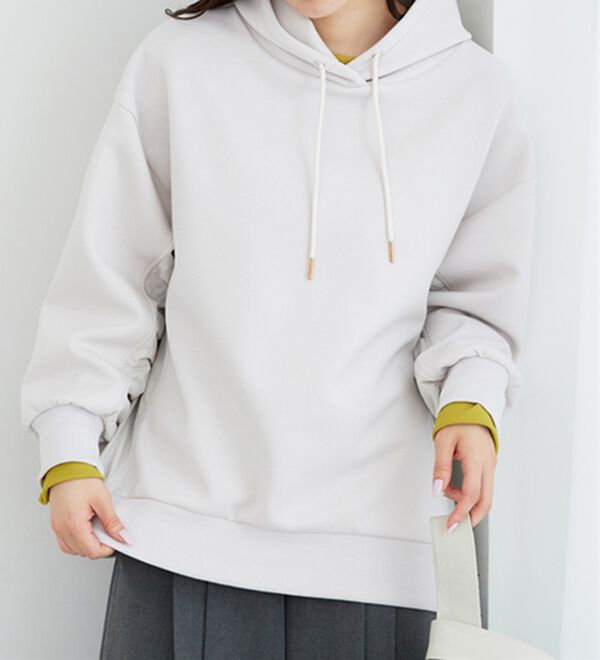 BELLUNA（ベルーナ）の「フード付き異素材切替細見えプルオーバー（カットソー）」｜詳細画像