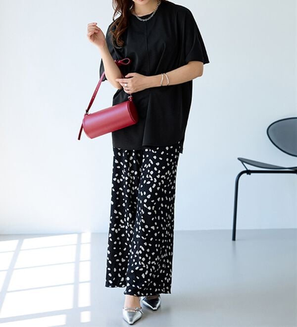 BELLUNA（ベルーナ）の「【接触冷感】Ｔシャツ感覚なのにきちんとブラウス見え！半袖プルオーバー（カットソー）」｜詳細画像