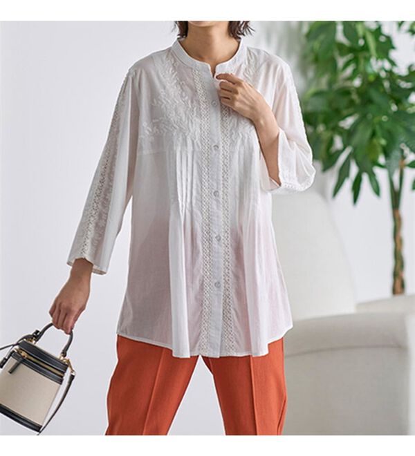 BELLUNA（ベルーナ）の「刺しゅうデザインタックブラウス（ブラウス）」｜詳細画像