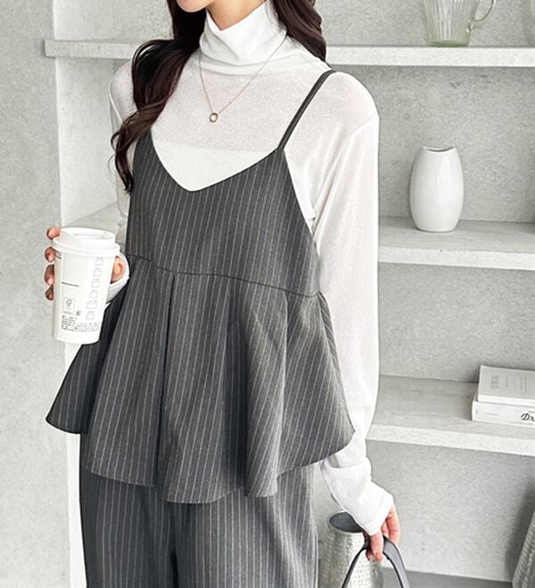 GeeRA（ジーラ）の「セットアップ風プリーツビスチェキャミサロペ（オールインワン）」｜詳細画像