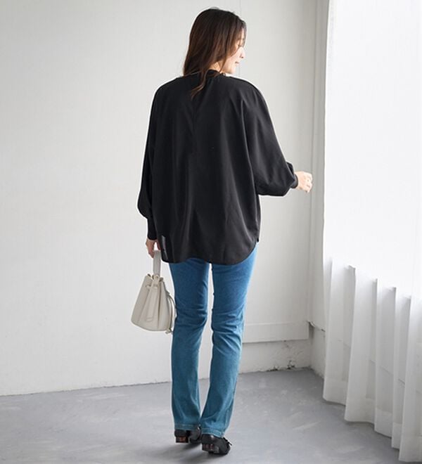 BELLUNA（ベルーナ）の「Ｔシャツ感覚なのにきちんとブラウス見え！カットジョーゼットプルオーバー（ブラウス）」｜詳細画像