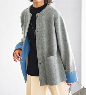 BELLUNA（ベルーナ）の「配色デザインふんわりニットジャケット（ハーフコート）」｜杢グレー／ブルー