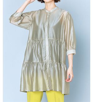 VINNO（ヴィノ）の「シャイニーローンティアードチュニック（チュニック）」｜グレージュ