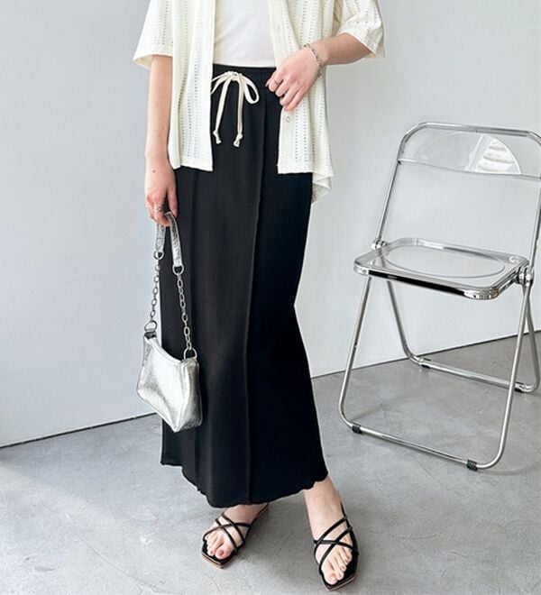 GeeRA（ジーラ）の「すっきり見え！フロントラインスウェットナロースカート（ロングスカート）」｜詳細画像