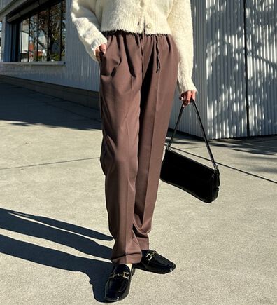 GeeRA（ジーラ）の「美脚とろみタックパンツ（フルレングスパンツ）」