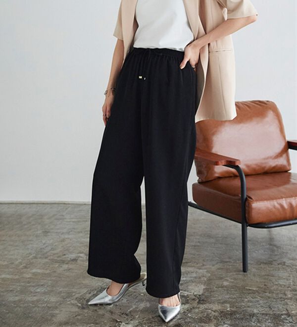 Pierrot（ピエロ）の「【接触冷感】楽ちんキレイ見えワイドイージーパンツ（フルレングスパンツ）」｜ブラック